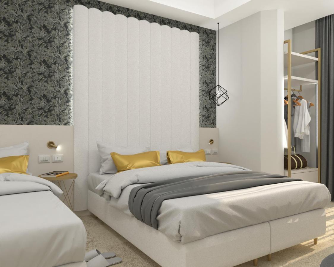 Hotel Cenisio Римини Экстерьер фото