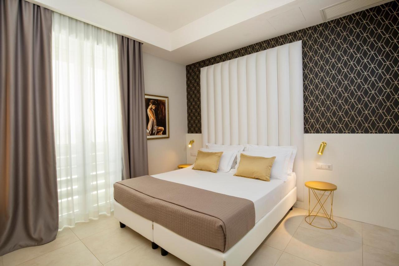 Hotel Cenisio Римини Экстерьер фото
