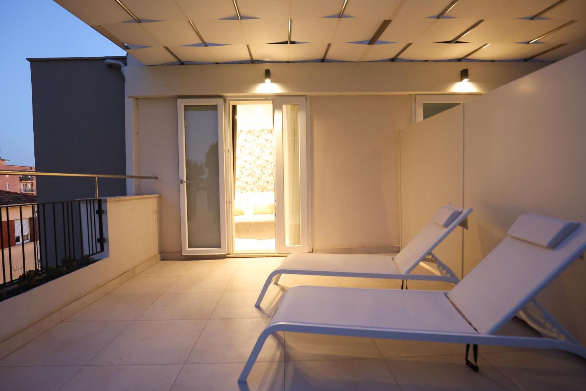 Hotel Cenisio Римини Экстерьер фото