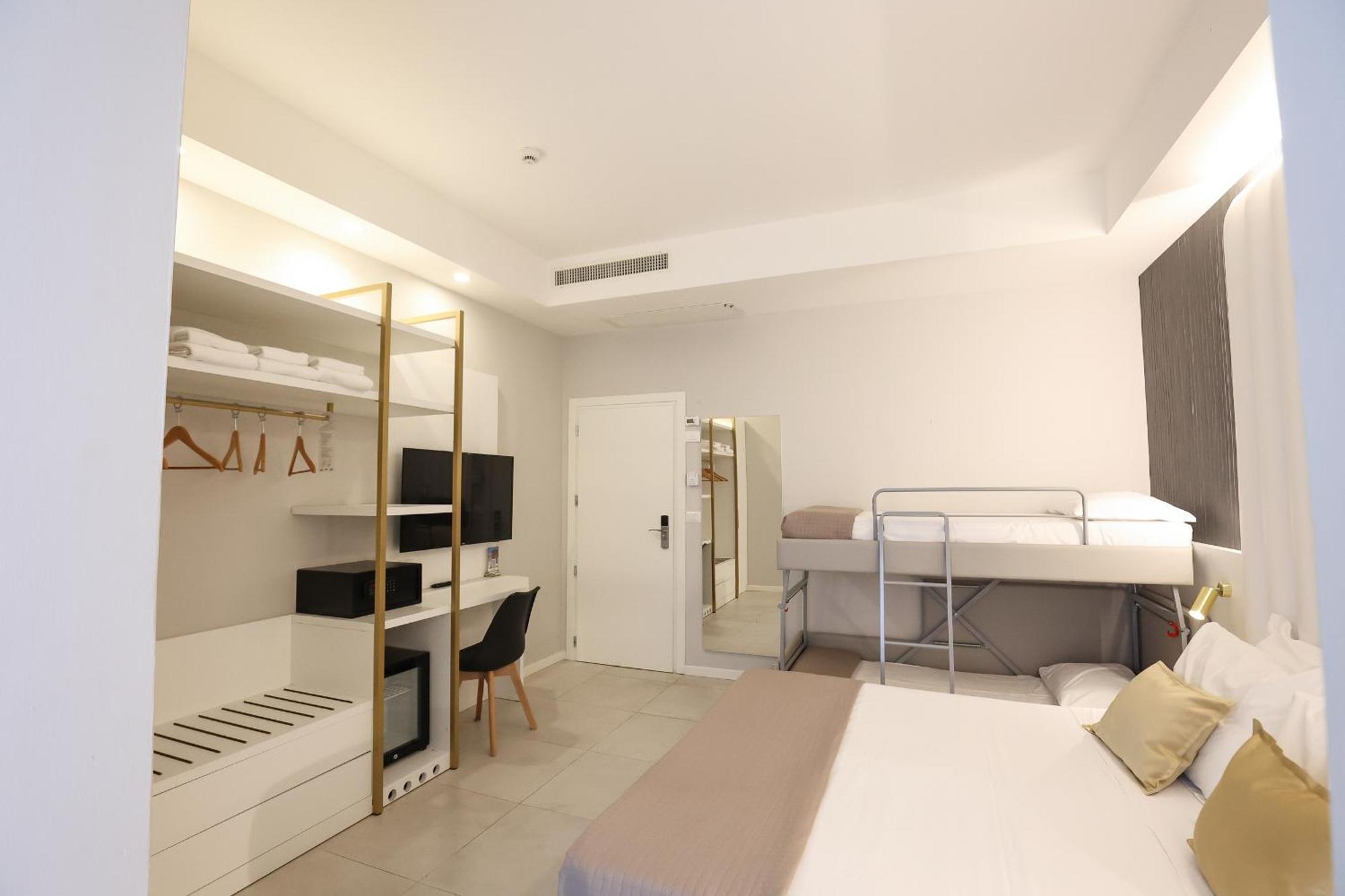 Hotel Cenisio Римини Экстерьер фото